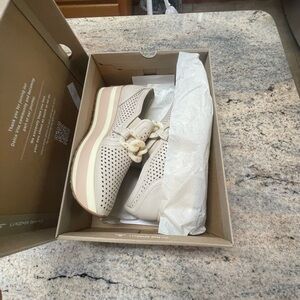 Dolce vita platform shoes